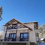 Medova Hotel Kossiv